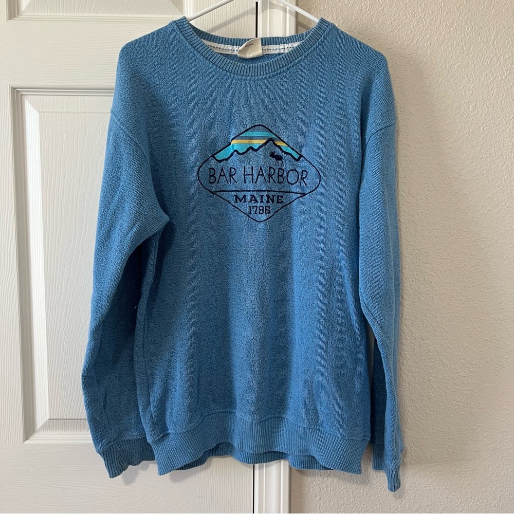 Pacific & Co. Bar Harbor Maine Blue Embroidered Sweater Medium
